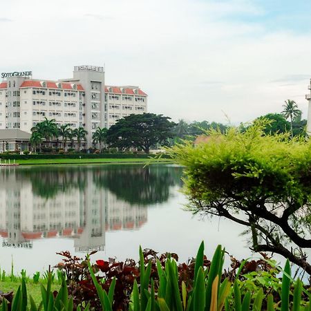 Sotogrande Iloilo Hotel Exteriör bild