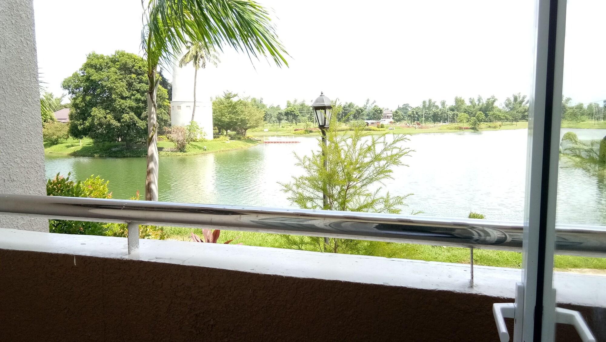 Sotogrande Iloilo Hotel Exteriör bild