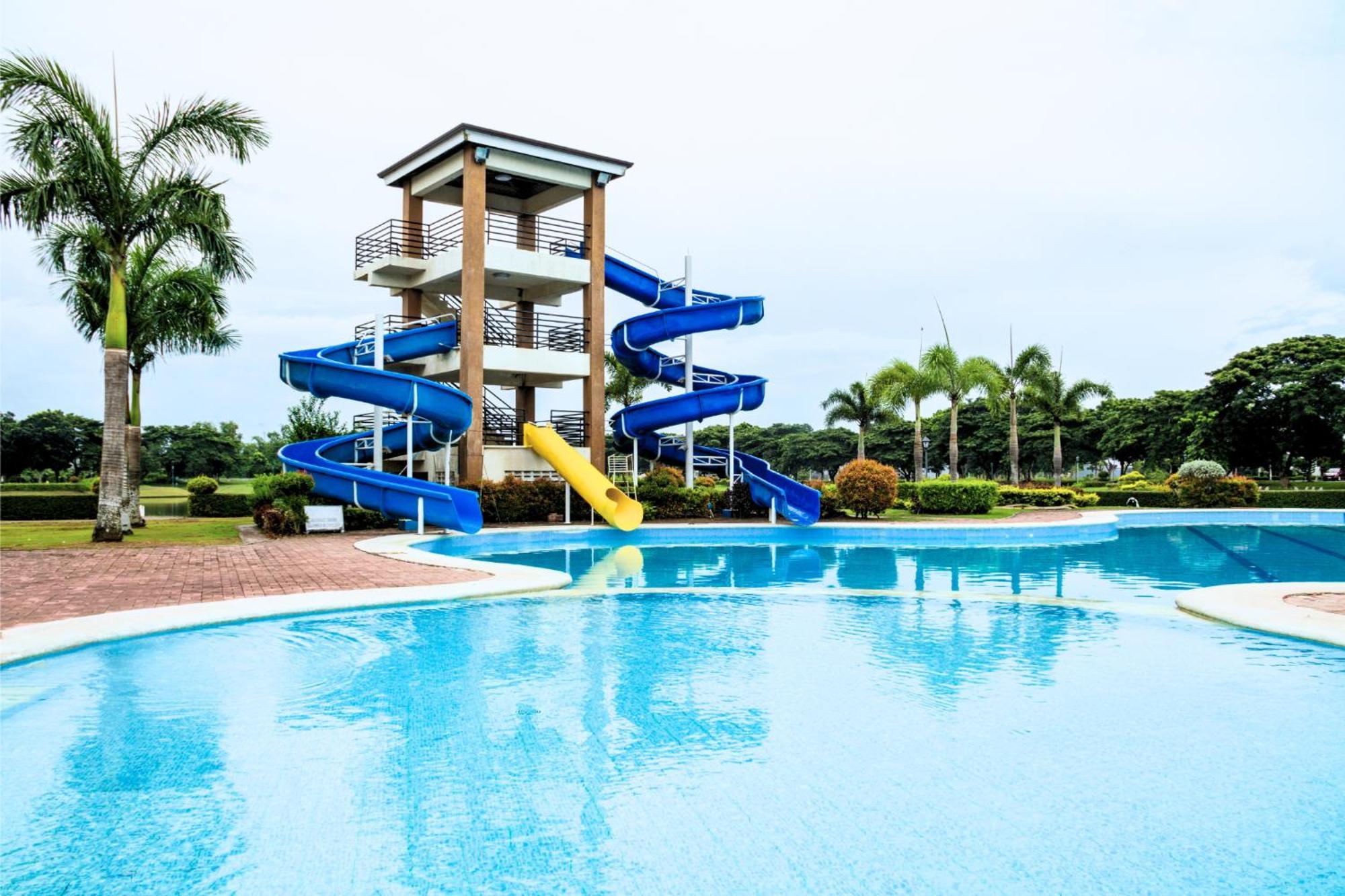 Sotogrande Iloilo Hotel Exteriör bild